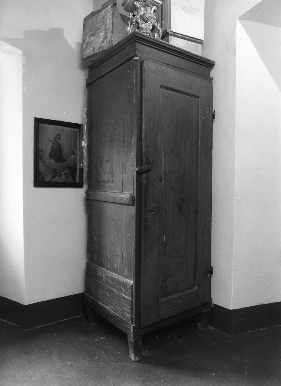 armadio - produzione toscana (sec. XIX)