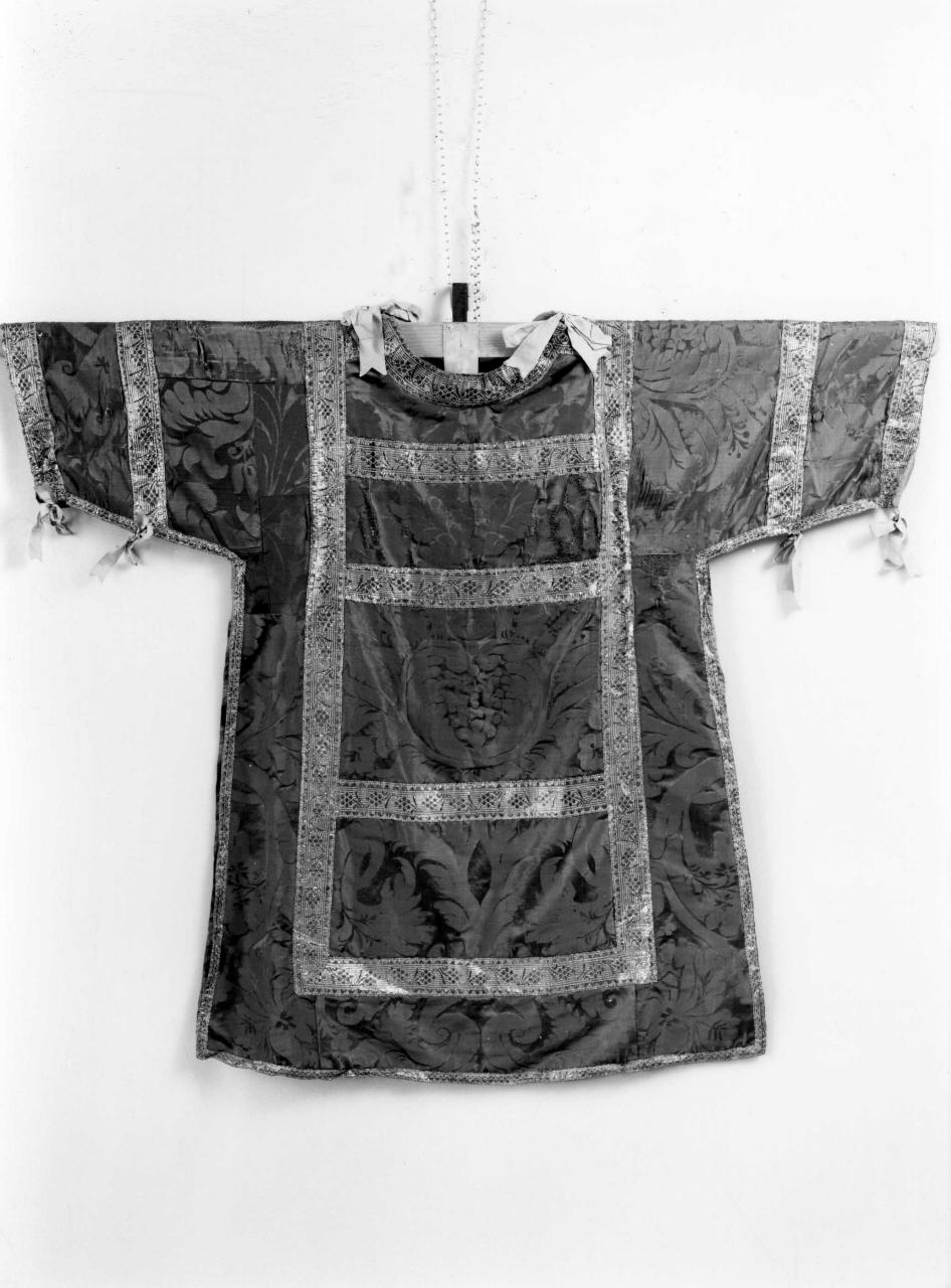 paramento liturgico, frammento - manifattura italiana (seconda metà sec. XVIII)