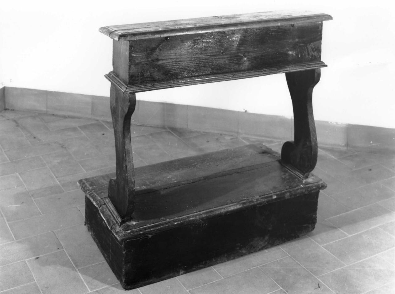 inginocchiatoio - ambito toscano (prima metà sec. XIX)