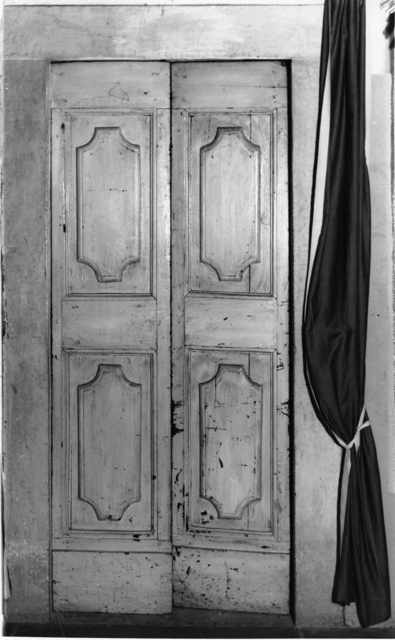 porta - a due battenti - produzione toscana (sec. XVIII)