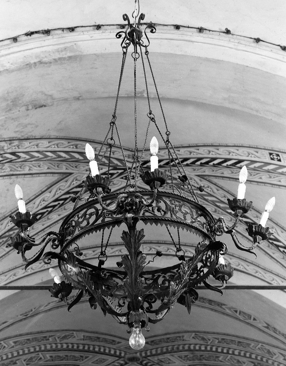 lampadario - ambito toscano (prima metà sec. XX)