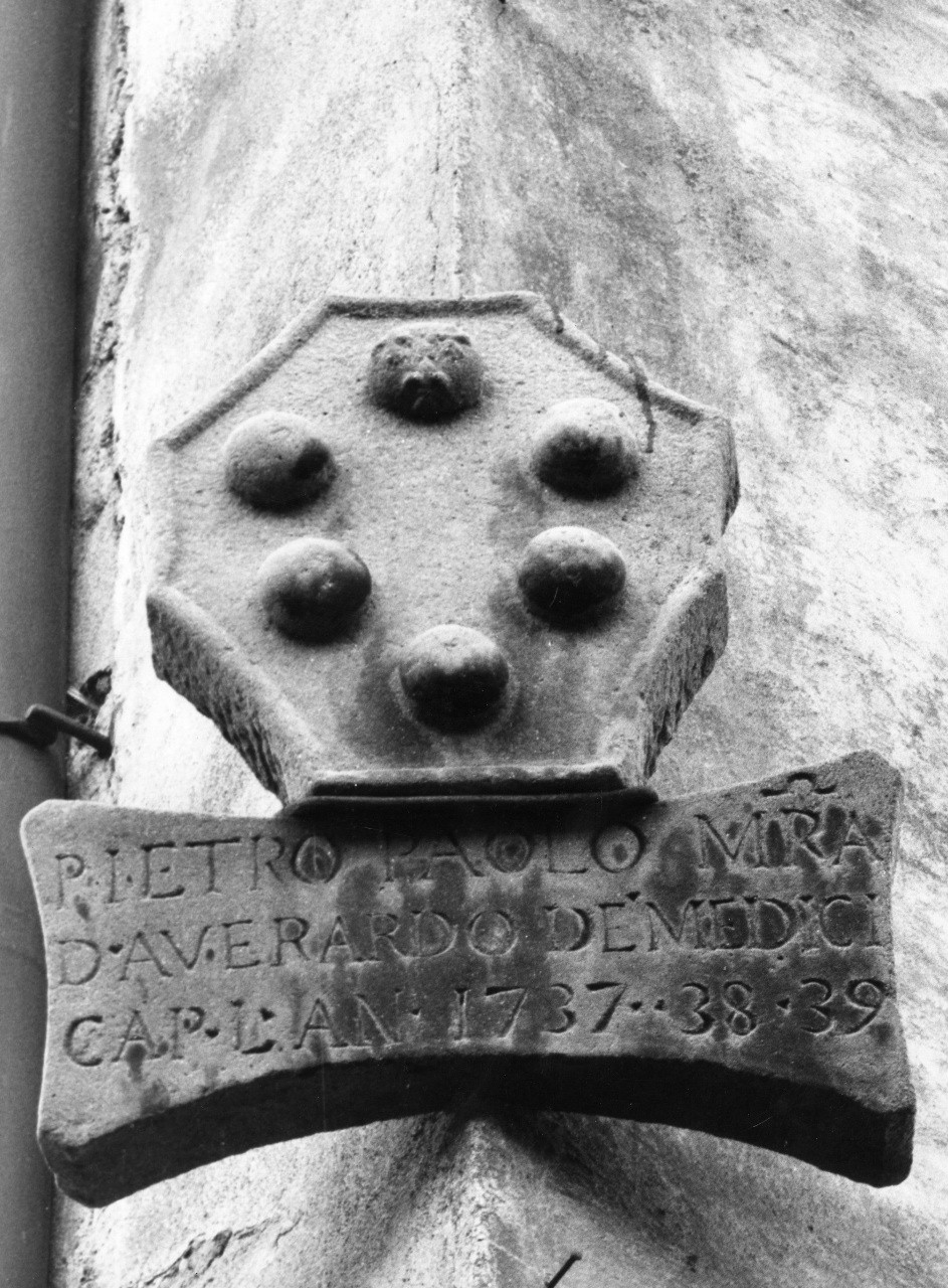 stemma gentilizio della famiglia Medici (rilievo) - manifattura toscana (sec. XVIII)