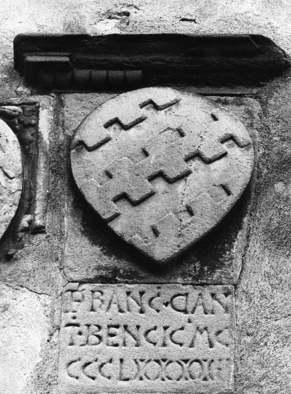 stemma gentilizio della famiglia Benci (rilievo) - manifattura toscana (sec. XV)