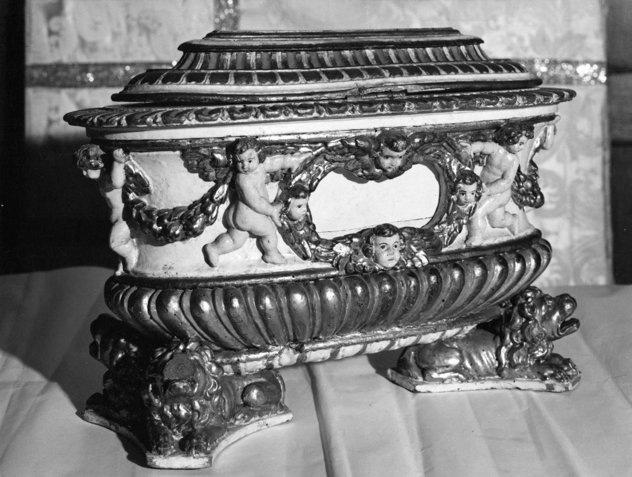 reliquiario a teca - a urna - bottega toscana (ultimo quarto sec. XVI)