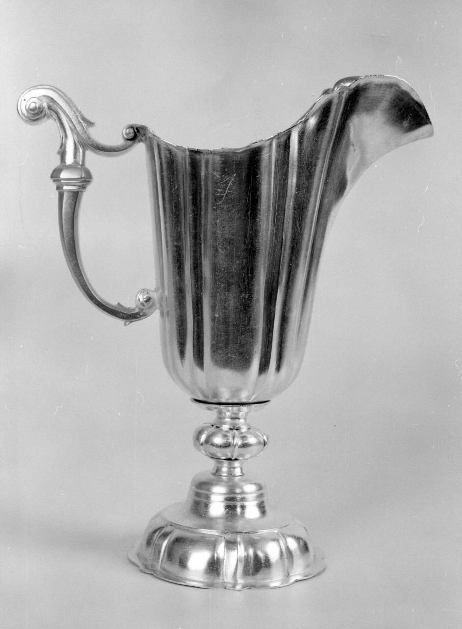 brocca - bottega toscana (inizio sec. XVIII)