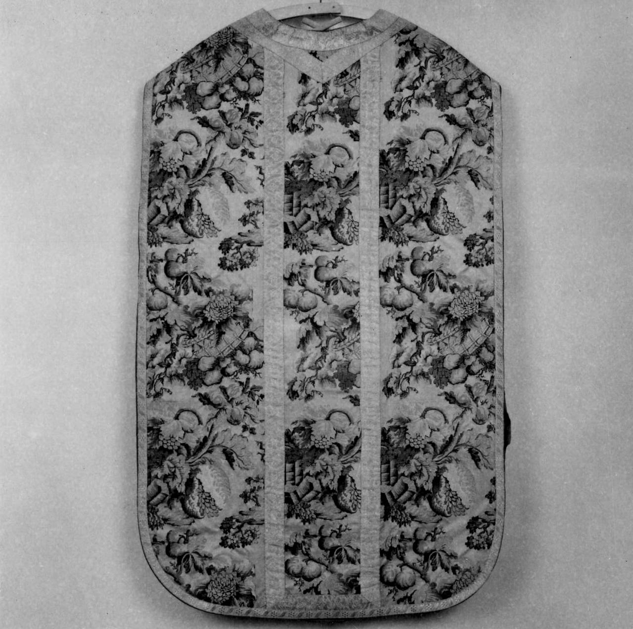 paramento liturgico - manifattura italiana (inizio sec. XVIII)