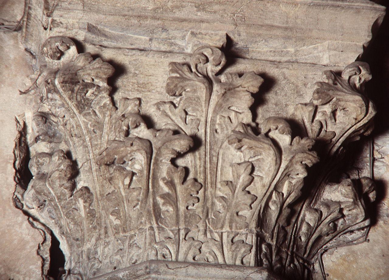 semicapitello, serie - produzione toscana (sec. XIV)