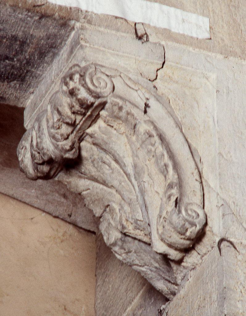 mensola, serie - produzione toscana (sec. XIV)