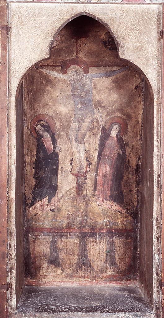 Cristo crocifisso, Madonna e San Giovanni Evangelista (dipinto) - ambito fiorentino (prima metà sec. XV)