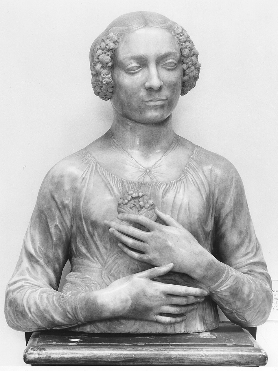 Dama del mazzolino, ritratto di donna (scultura) di Cioni Andrea detto Verrocchio (sec. XV)