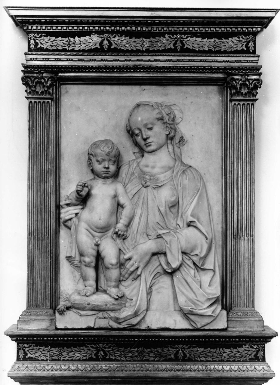 Madonna con Bambino (rilievo) di Ferrucci Francesco di Simone (attribuito) (sec. XV)