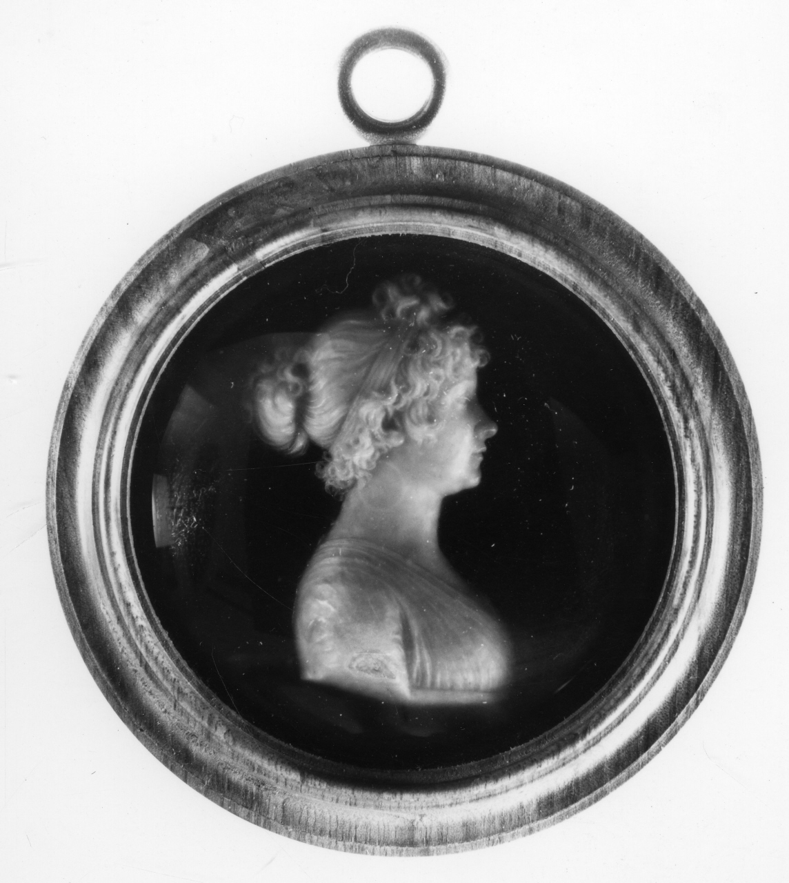 busto femminile (rilievo) di Santarelli Giovanni Antonio (primo quarto sec. XIX)