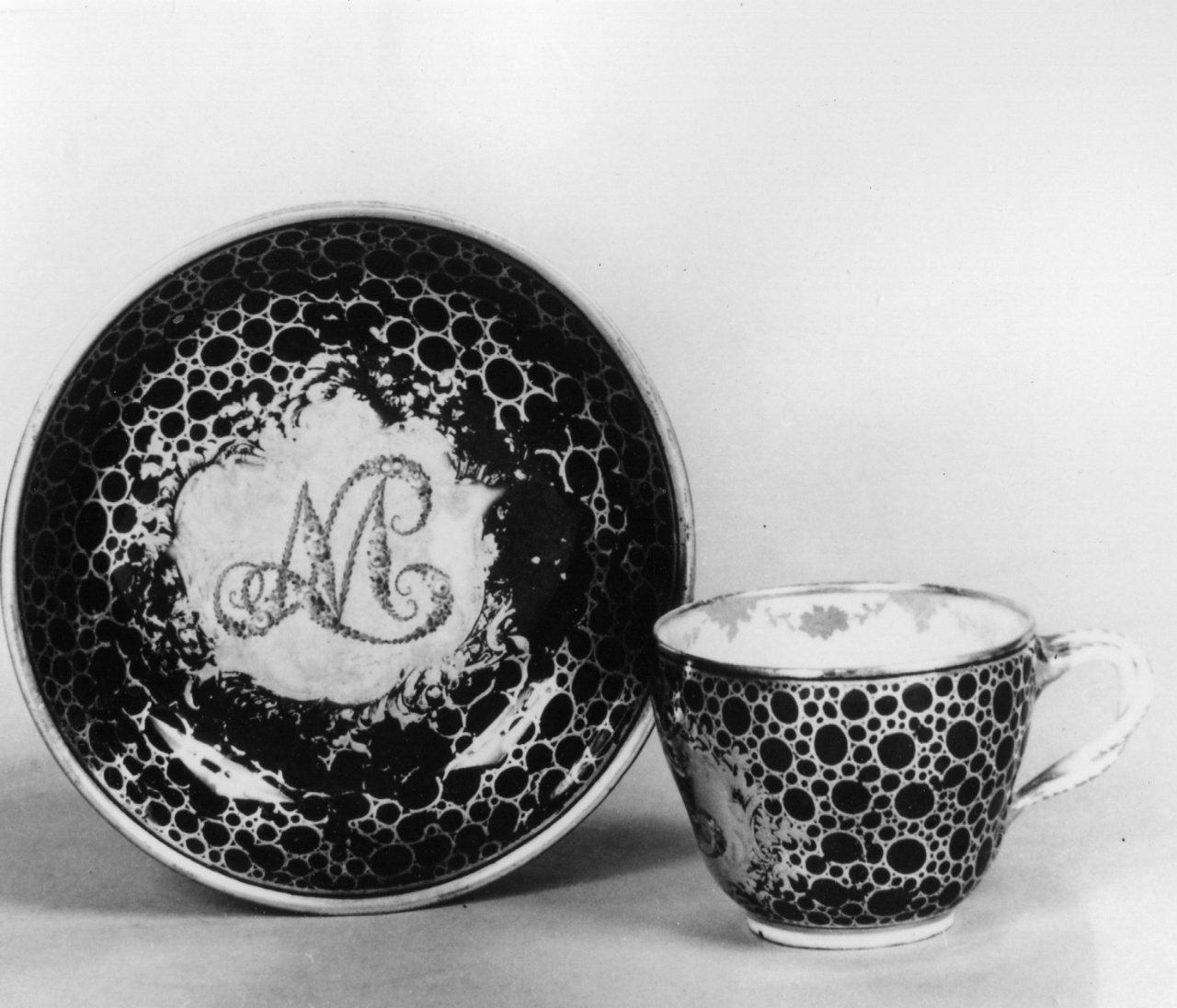 tazza, serie - manifattura viennese (XVIII)
