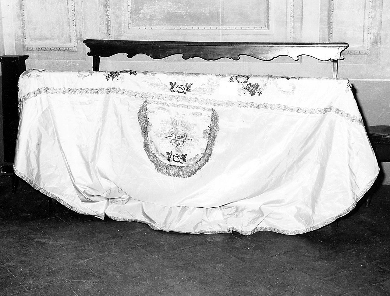 piviale - manifattura toscana (sec. XVIII)