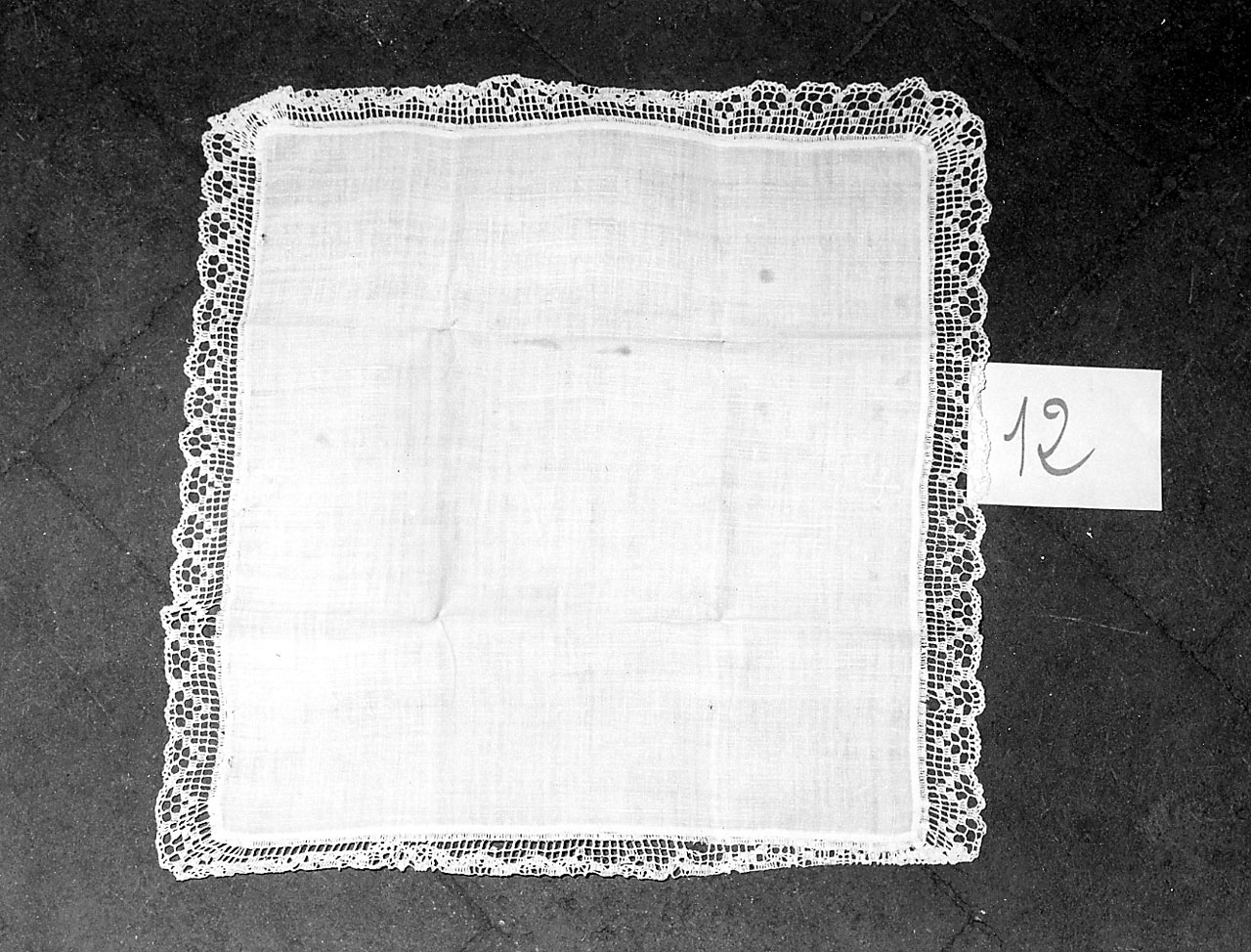 corporale - manifattura italiana (sec. XIX)