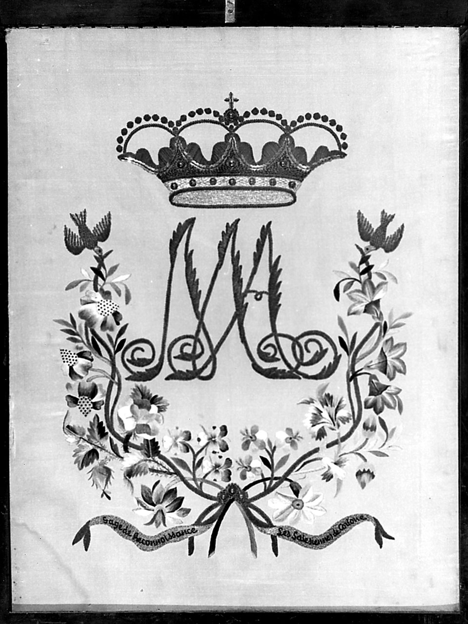 cifra coronata (decorazione a ricamo) di Suore Salesiane di Cortona (prima metà sec. XIX)