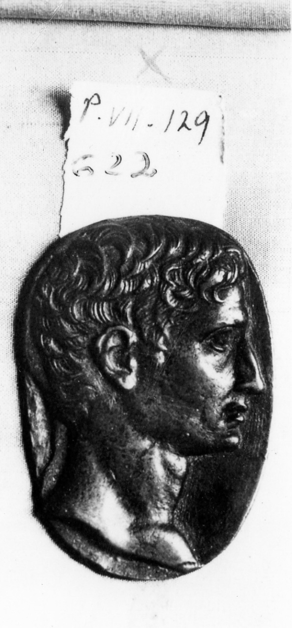 busto di imperatore (placchetta) - manifattura fiorentina (sec. XV)