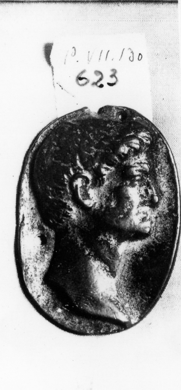 busto di imperatore (placchetta) - manifattura italiana (ultimo quarto sec. XV)