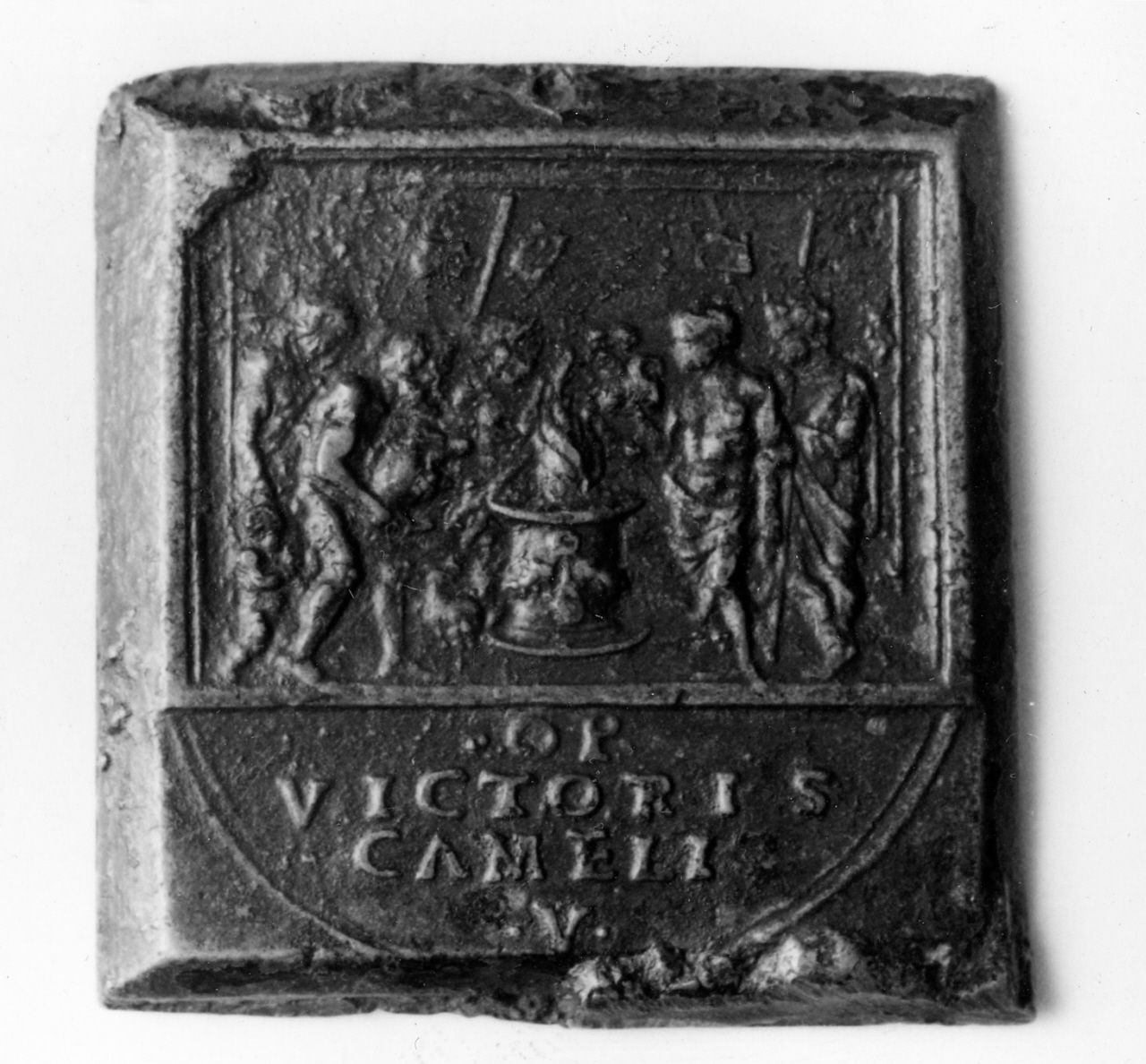 scena di sacrificio (placchetta) di Gambello Vittore detto Camelio (fine/inizio secc. XV/ XVI)