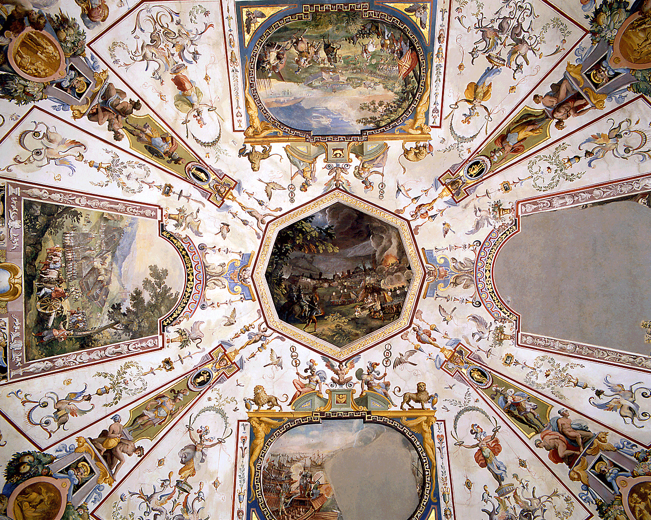 motivi decorativi a grottesche con scene di battaglia (soffitto dipinto) di Buti Lodovico (sec. XVI)