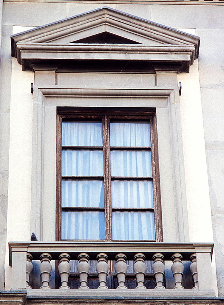 finestra, serie di Vasari Giorgio - manifattura fiorentina (sec. XVI)