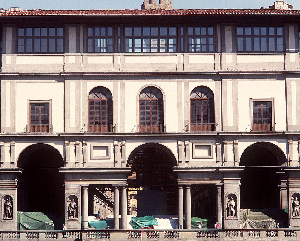 decorazione plastico-architettonica di Vasari Giorgio, Buontalenti Bernardo - manifattura fiorentina (sec. XVI)