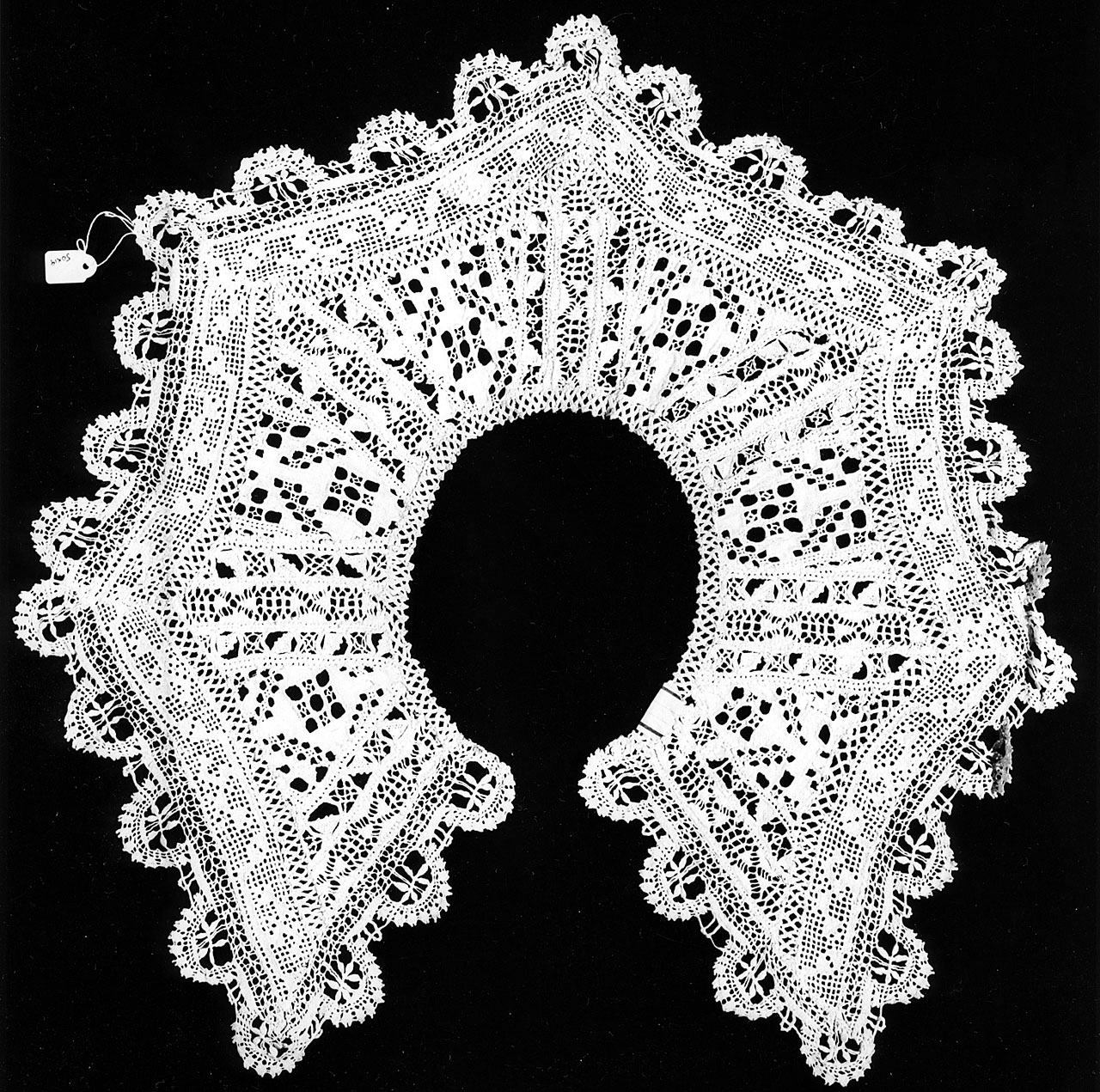 colletto - manifattura italiana (?) (fine/inizio secc. XIX/ XX)