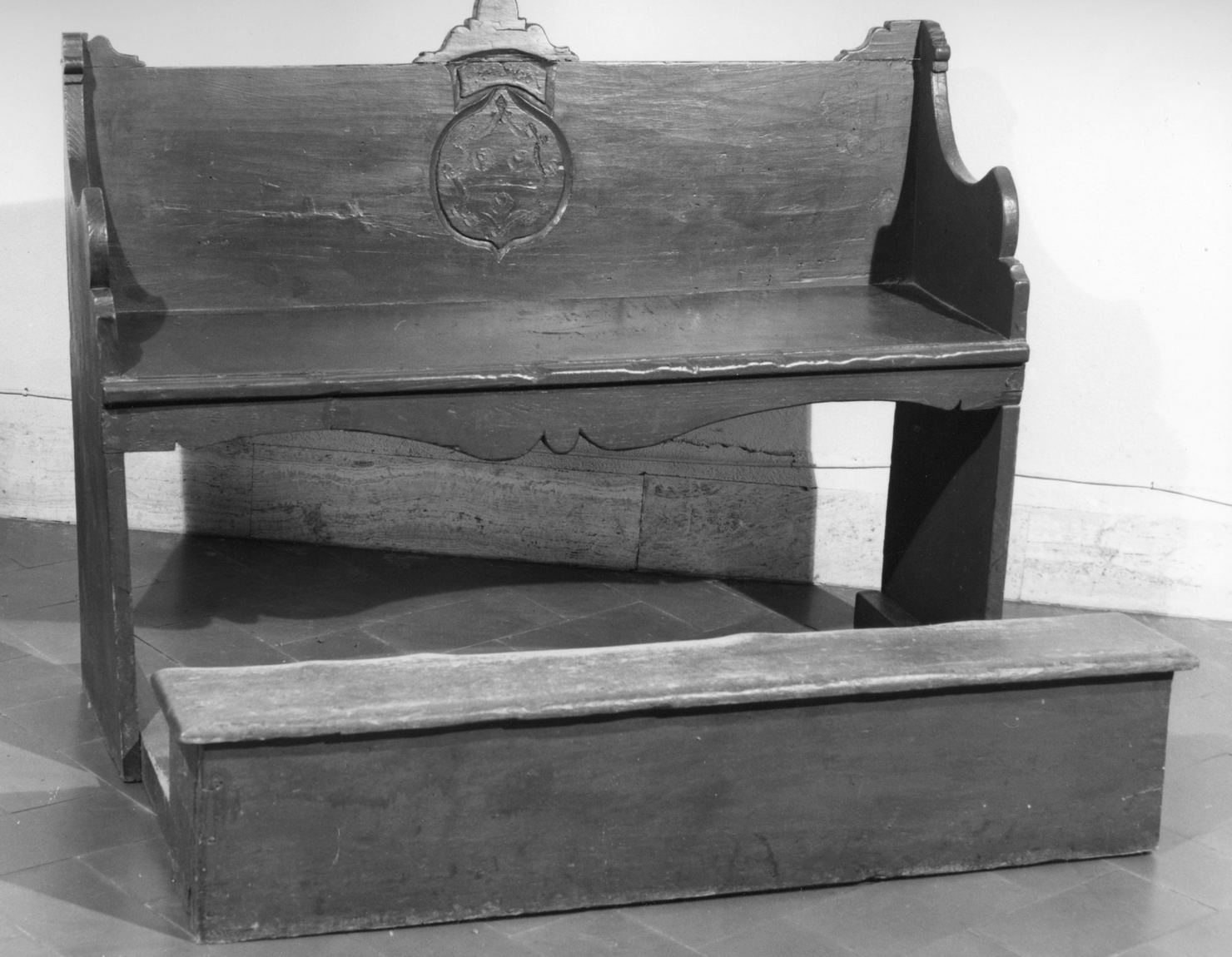 banco da chiesa - bottega toscana (sec. XVIII)