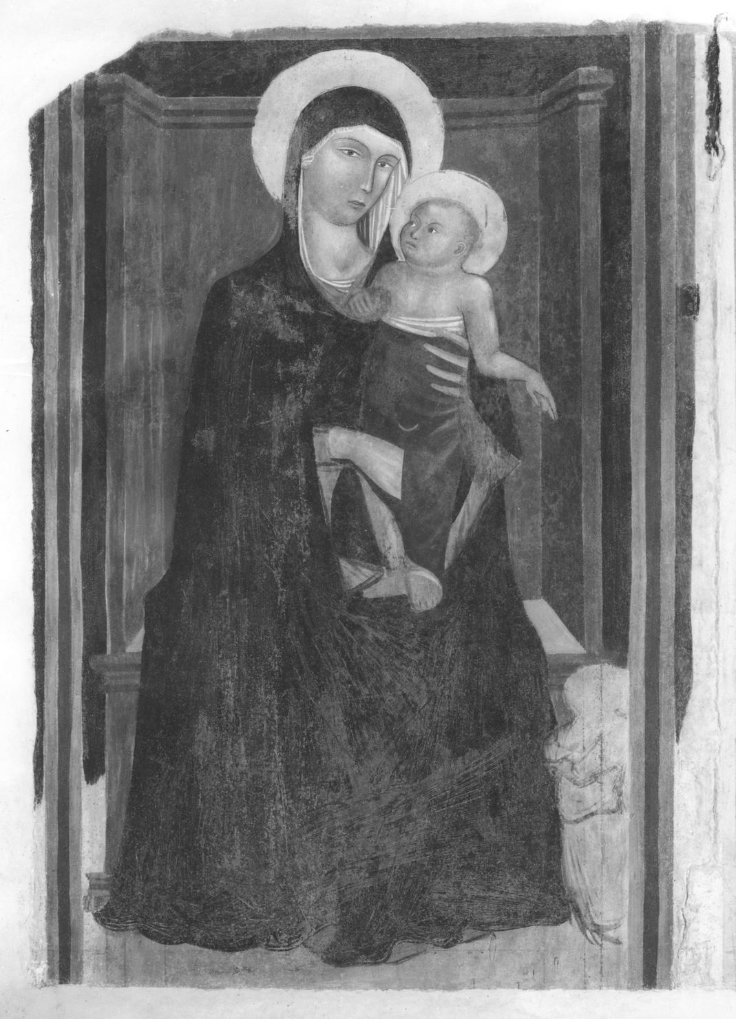 Madonna con Bambino (dipinto) di Lorenzetti Ambrogio (bottega) (secondo quarto sec. XIV)