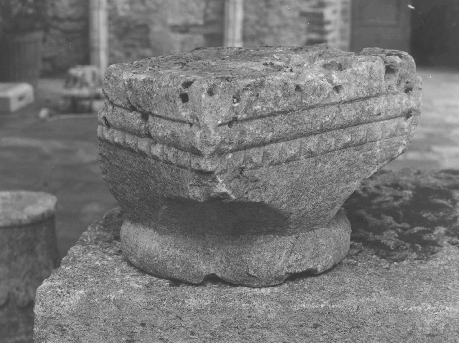 capitello - bottega toscana (sec. XV)