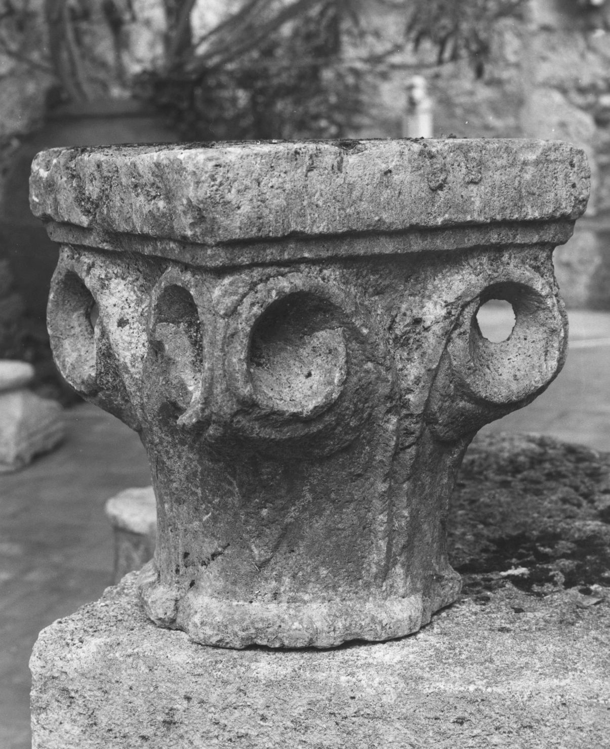 capitello - bottega toscana (sec. XV)