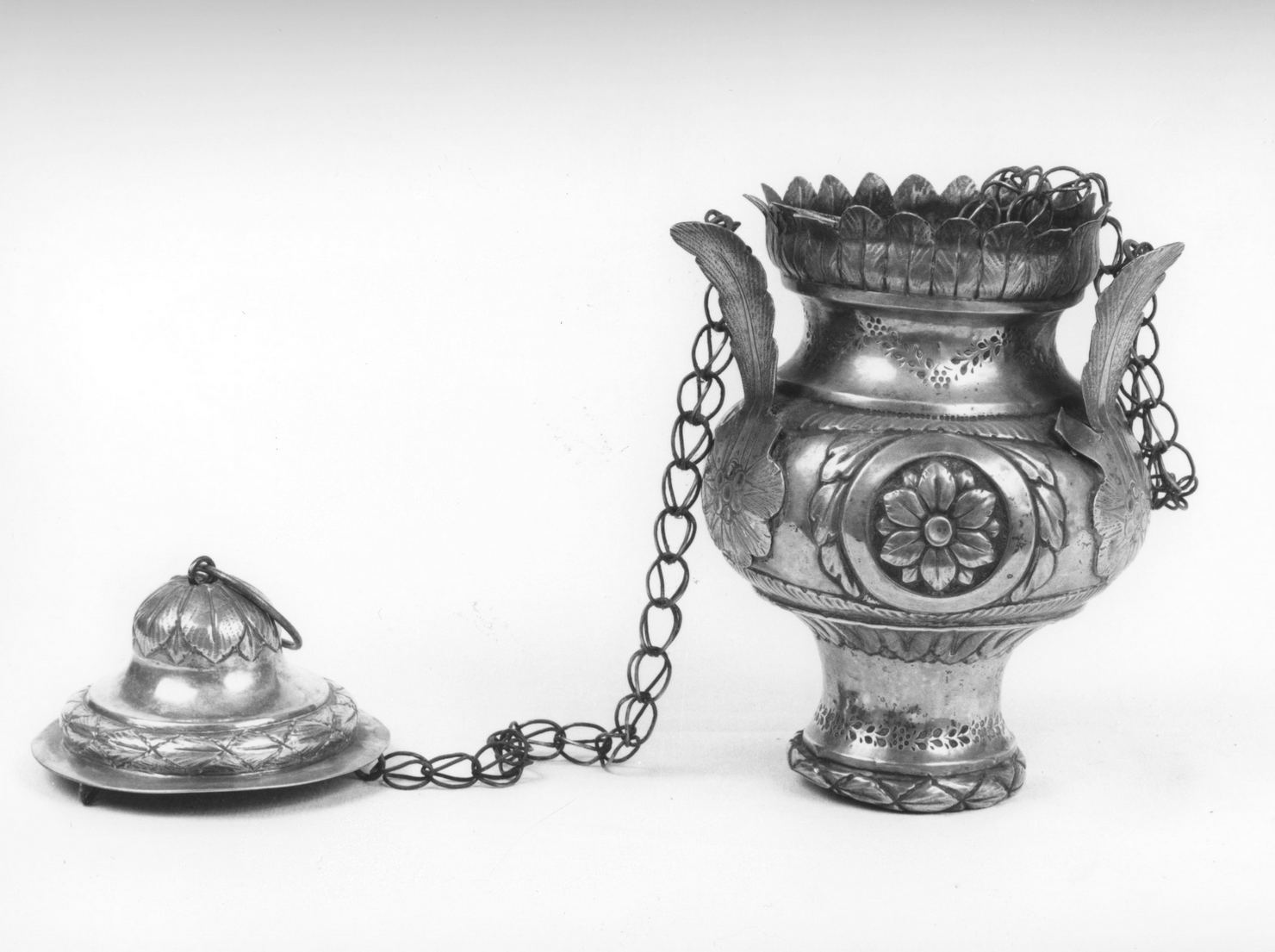 lampada del SS. Sacramento - bottega italiana (seconda metà sec. XIX)