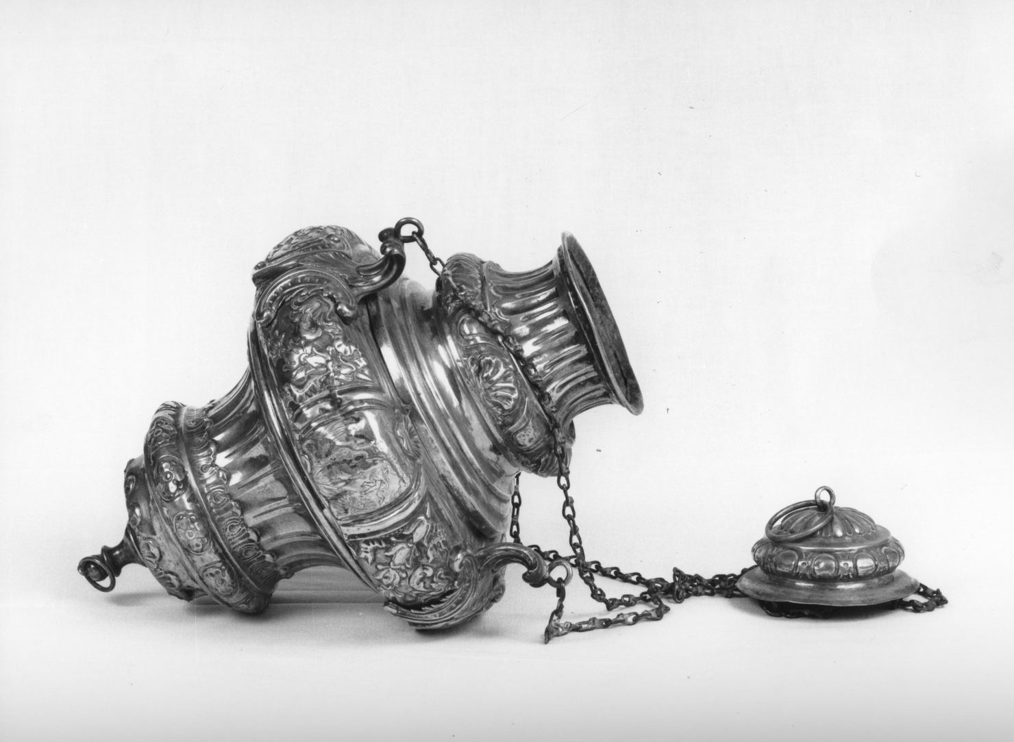 lampada pensile - bottega italiana (prima metà sec. XVIII)