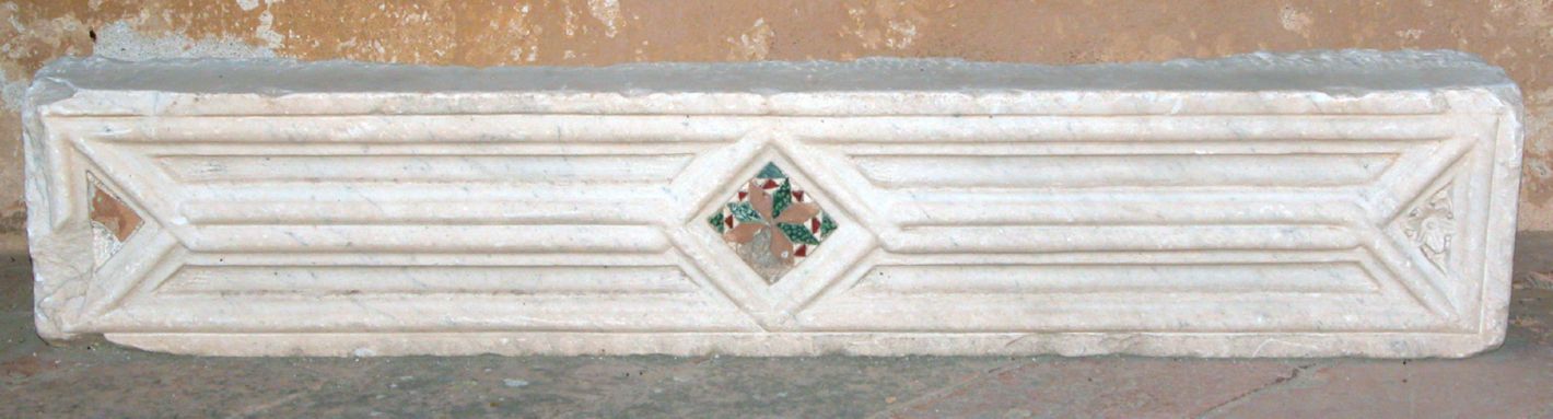 decorazione plastica, frammento - ambito toscano (secc. XV/ XVI)