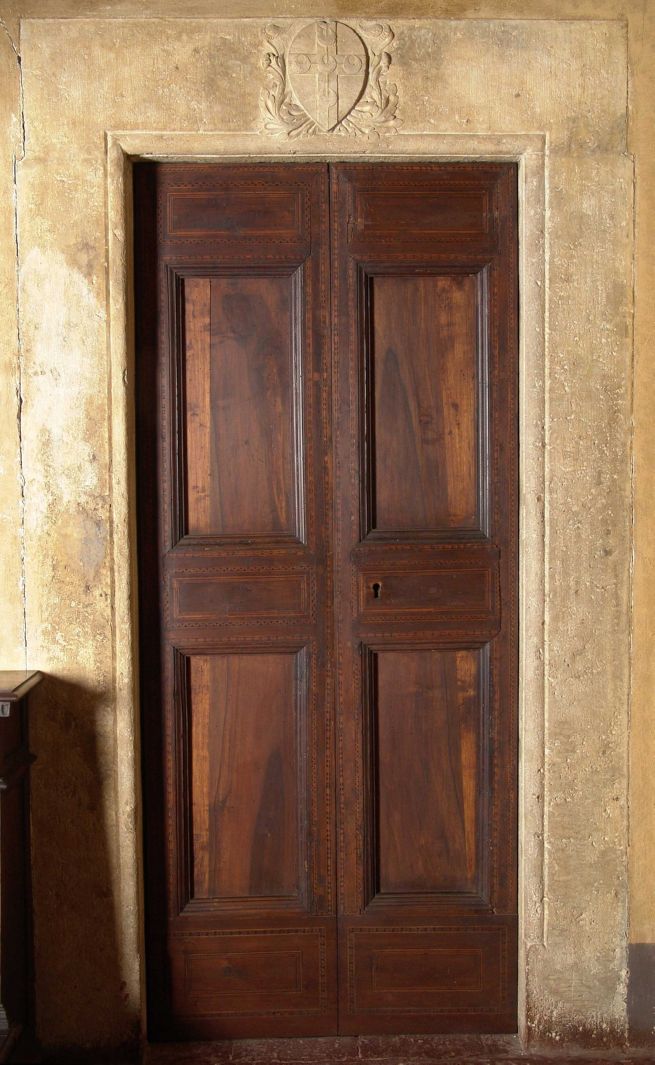 stemma gentilizio della famiglia Piccolomini (mostra di porta) - bottega fiorentina (sec. XV)