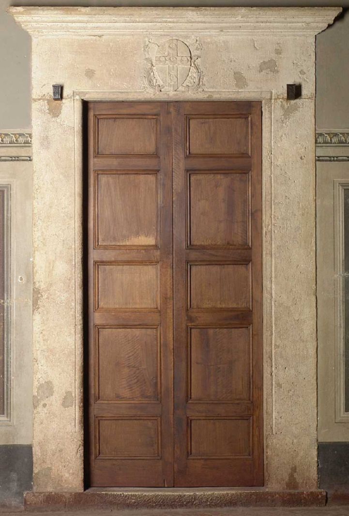 stemma gentilizio della famiglia Piccolomini (mostra di porta) - bottega fiorentina (sec. XV)