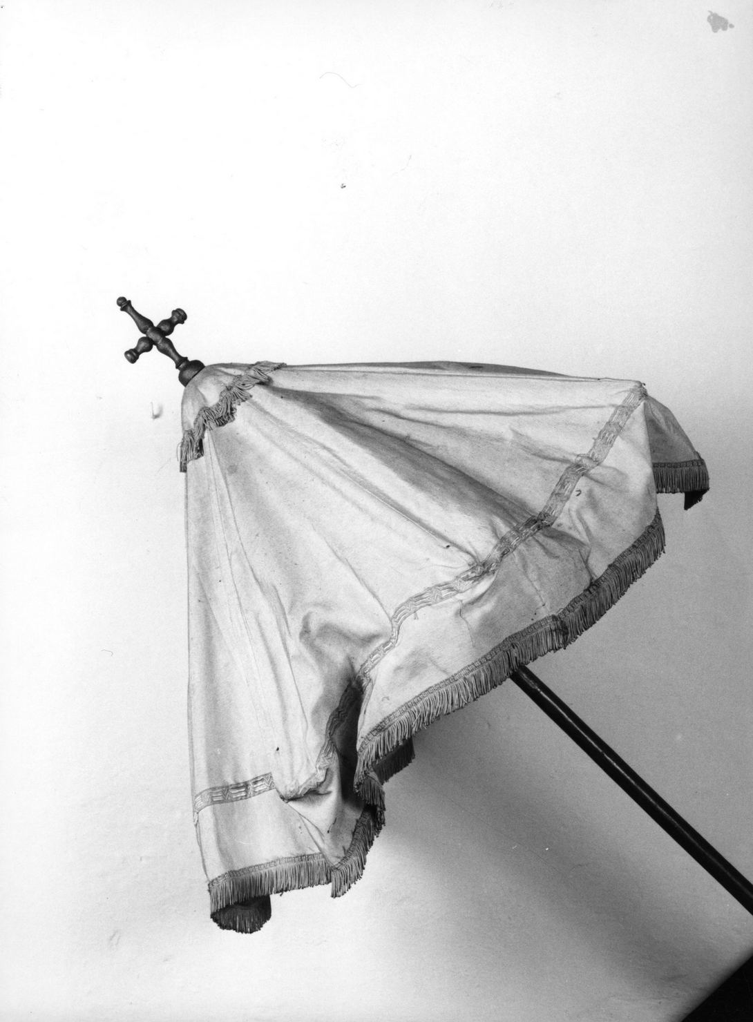 ombrellino processionale - manifattura italiana (sec. XIX)