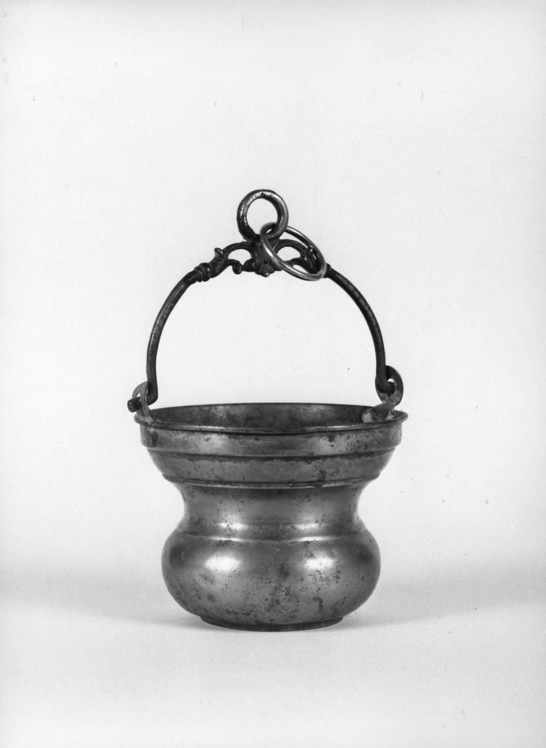 secchiello per l'acqua benedetta - bottega toscana (seconda metà sec. XIX)