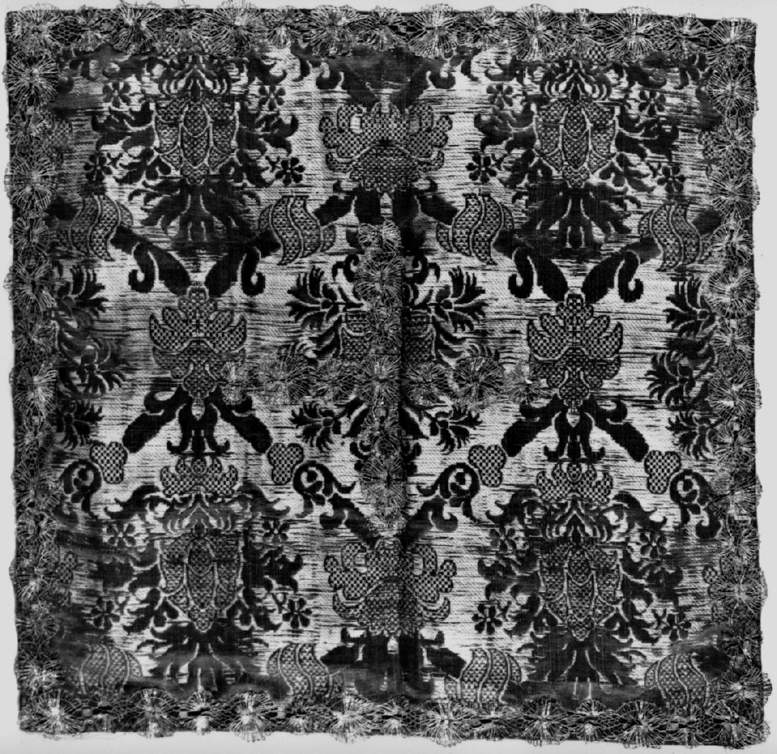 motivi decorativi vegetali stilizzati (velo di calice) - manifattura italiana (ultimo quarto sec. XVI)