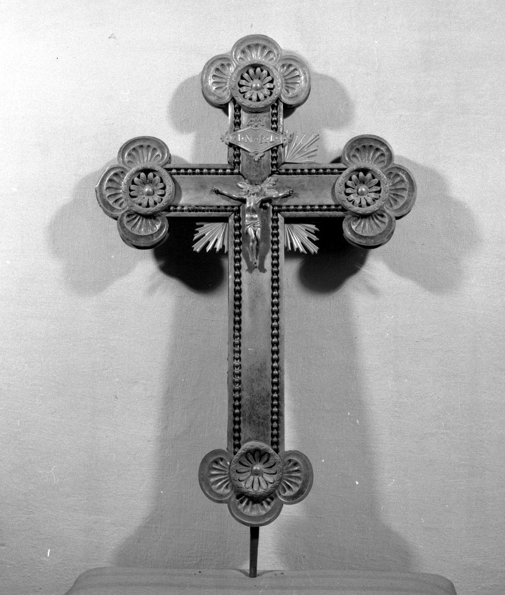 Cristo crocifisso (croce processionale, elemento d'insieme) - bottega toscana (secc. XVIII/ XIX)