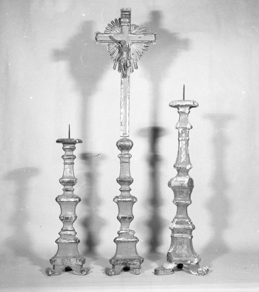 candeliere d'altare, serie - bottega toscana (sec. XVIII)