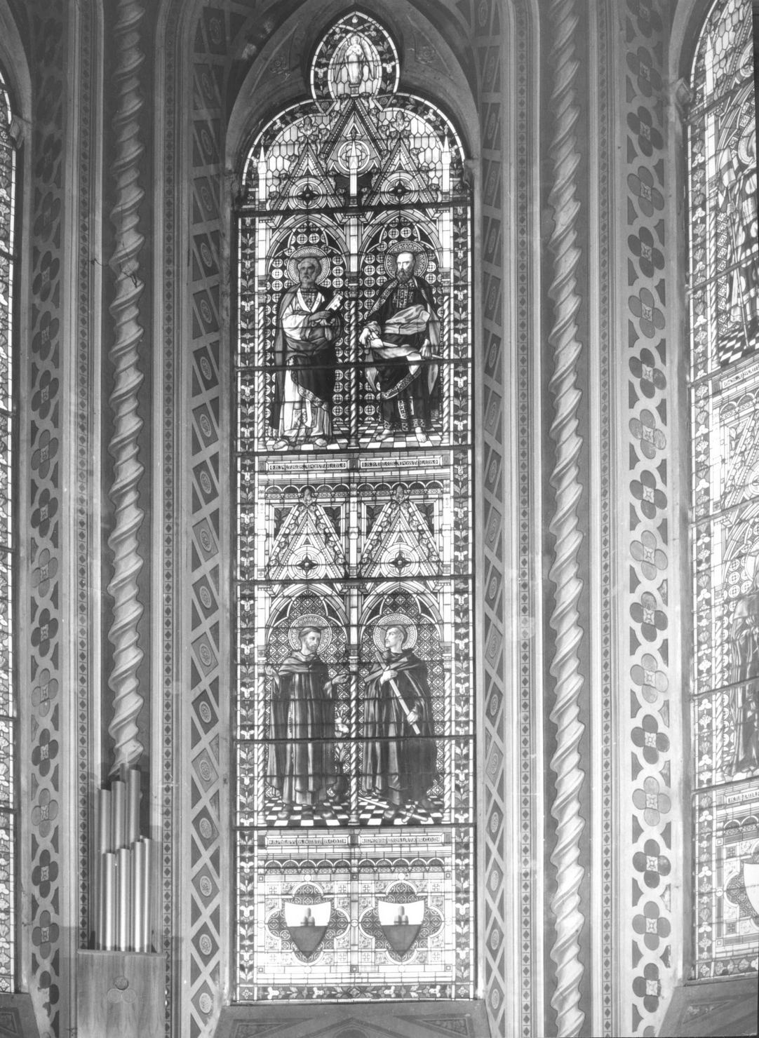 San Pietro, San Paolo, San Filippo e San Pellegrino (vetrata) di Catani Chiti Giuseppe, De Matteis Ulisse (sec. XIX)