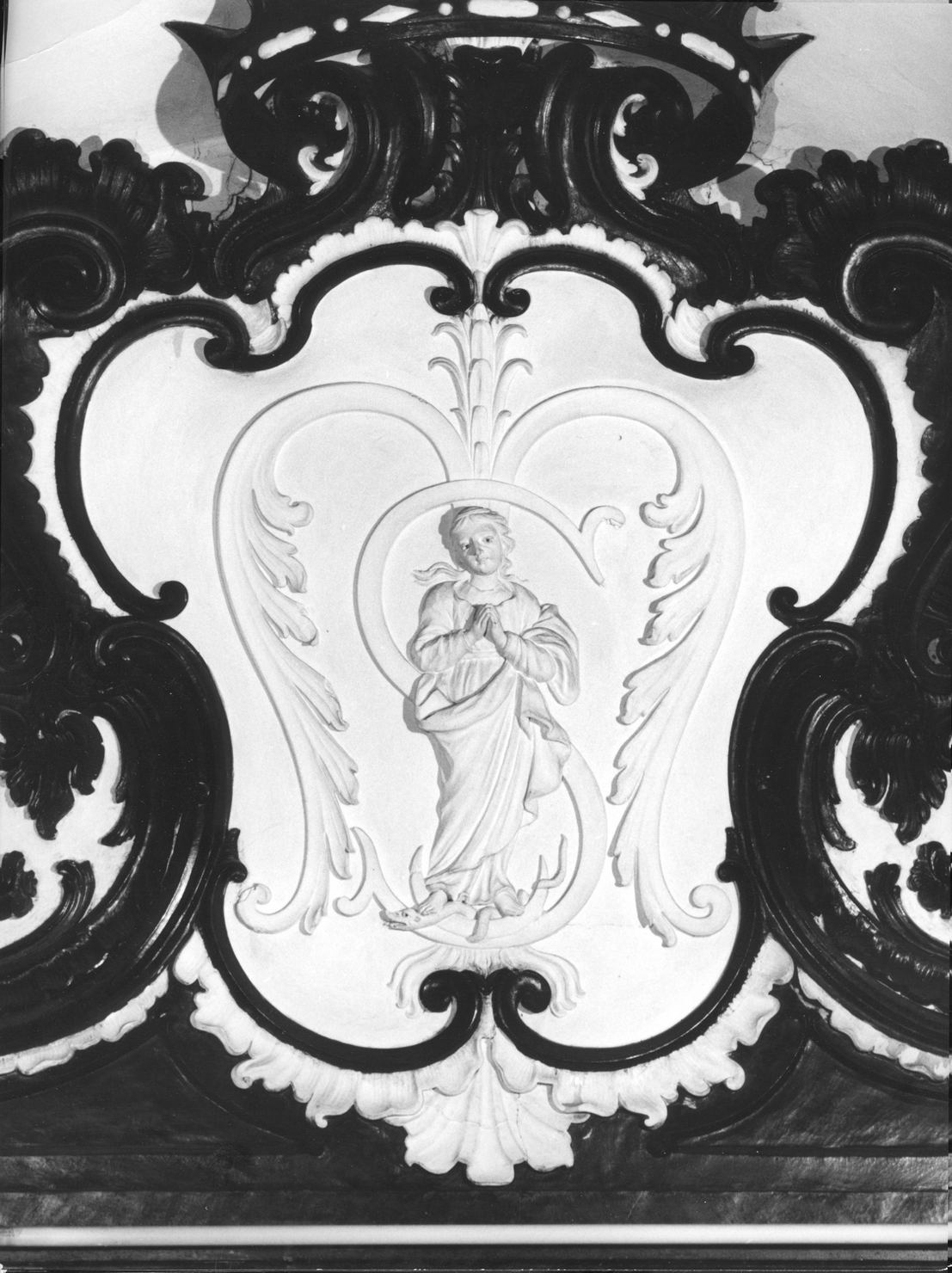 Immacolata Concezione (rilievo, elemento d'insieme) - ambito senese (seconda metà sec. XVIII)