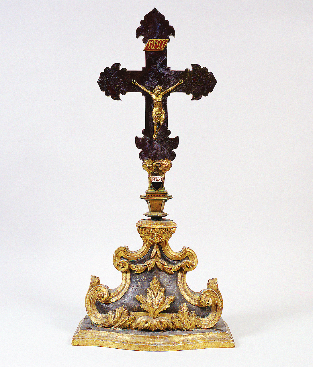 Cristo crocifisso (croce d'altare, opera isolata) di Del Tonghio Jacopo (inizio sec. XV)