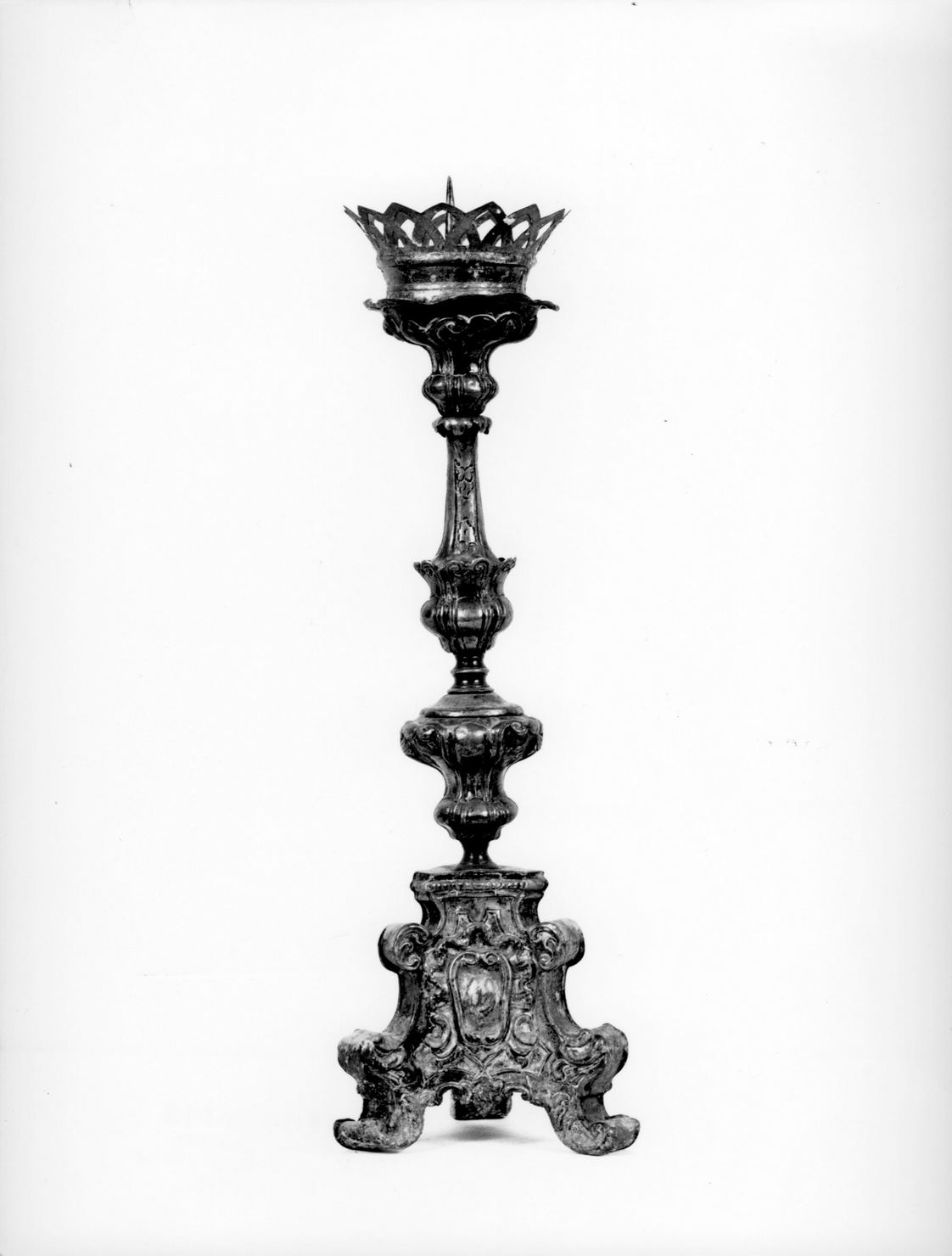 candeliere d'altare, serie - bottega senese (seconda metà sec. XVIII)