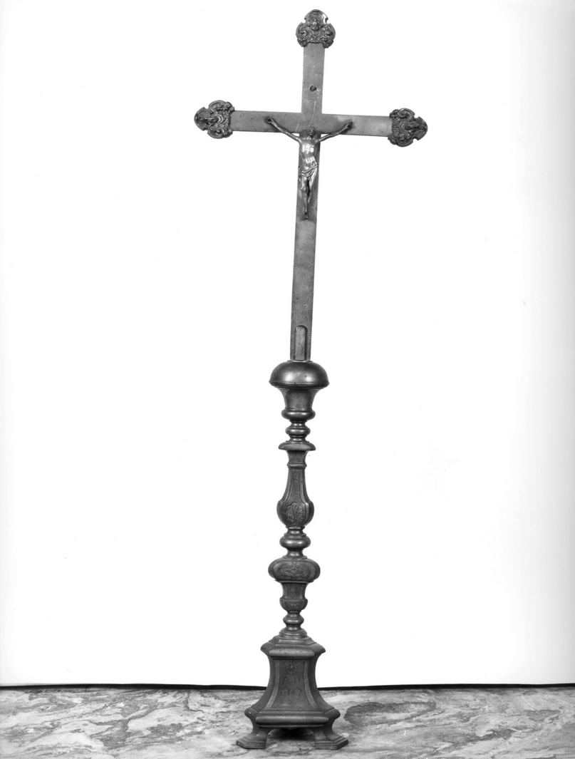 Cristo crocifisso (croce d'altare, elemento d'insieme) - bottega senese (sec. XVIII)