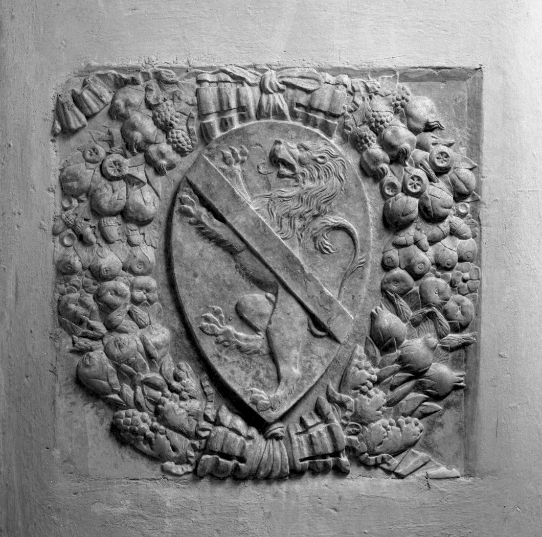 stemma gentilizio della famiglia Celsi (rilievo, elemento d'insieme) di Giovanni di Stefano (bottega) (terzo quarto sec. XV)