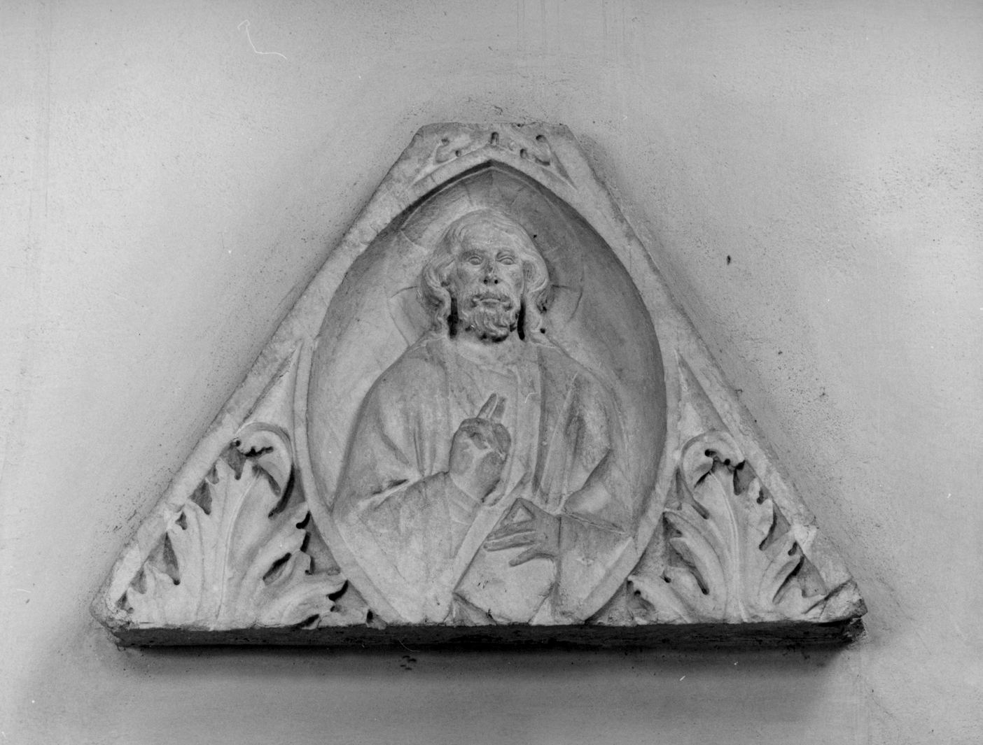 Cristo benedicente (rilievo) - bottega toscana (seconda metà sec. XIV)