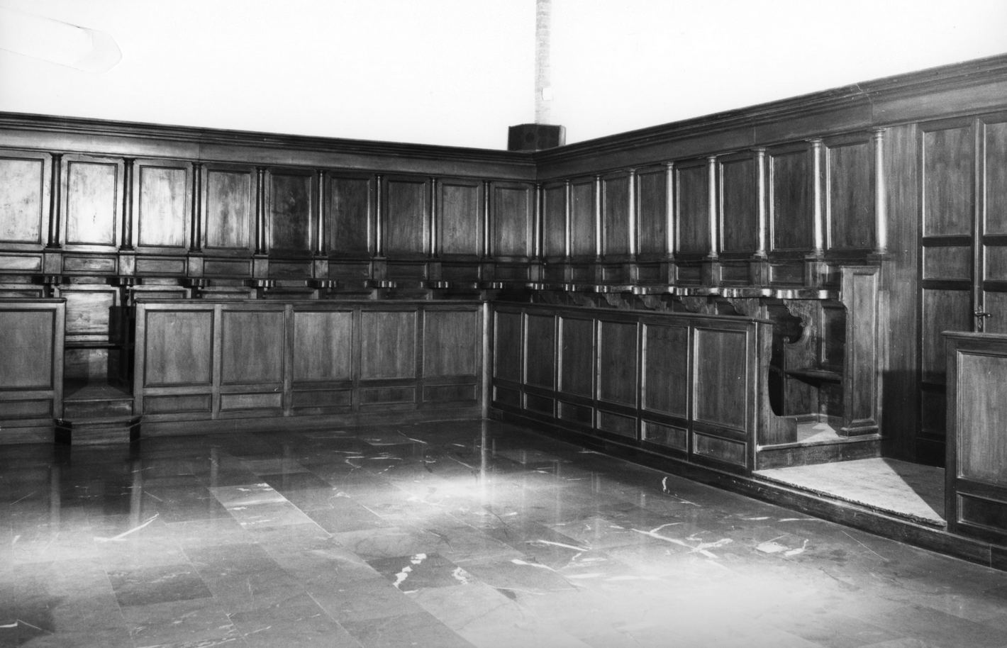 stalli del coro, elemento d'insieme - bottega senese (prima metà sec. XVII)