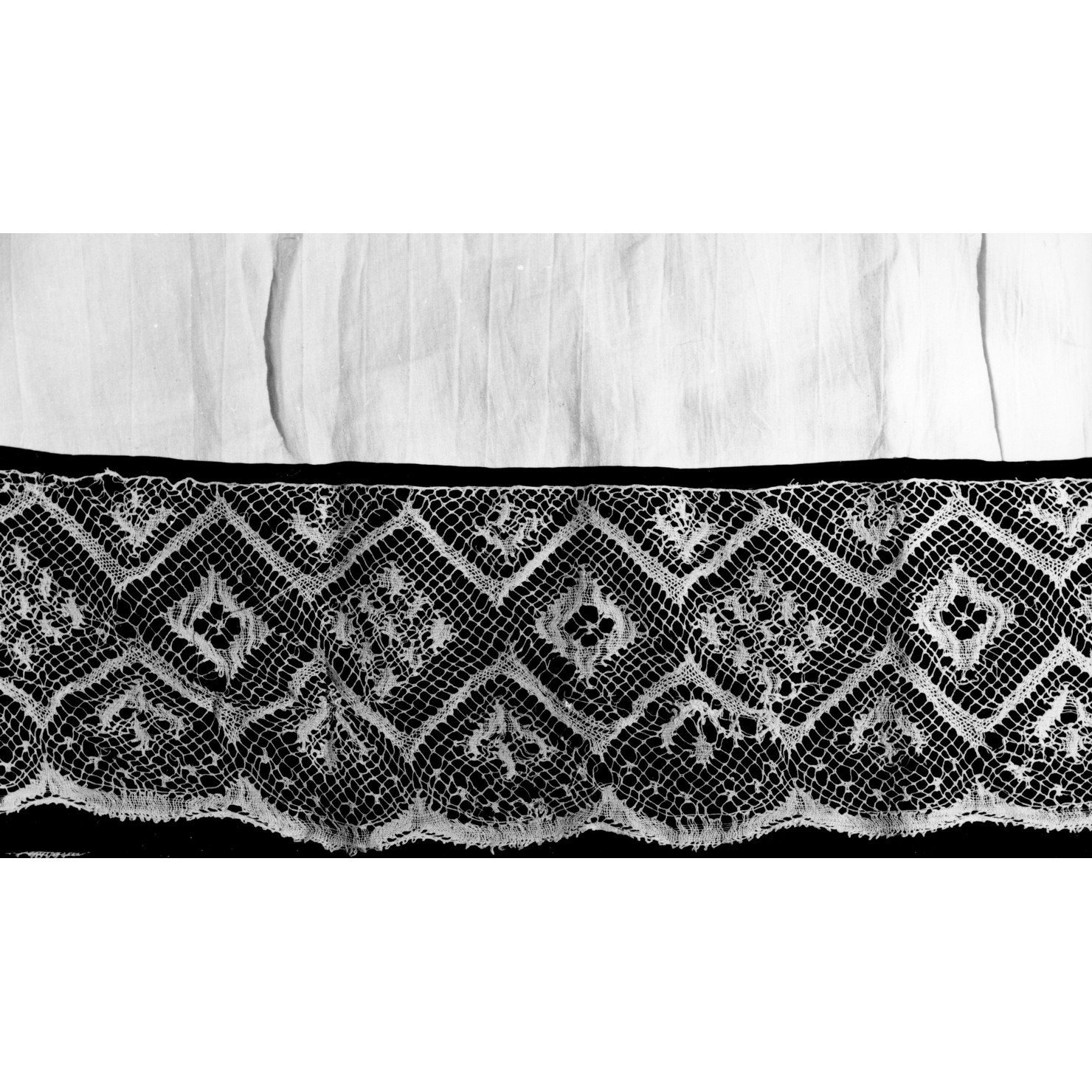 camice - manifattura italiana (sec. XX)